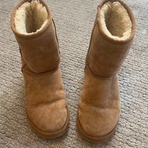 UGG Classic Short II Boot - Tan
